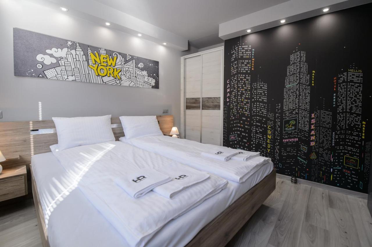 Hr Apartmanhaz Eger Luaran gambar